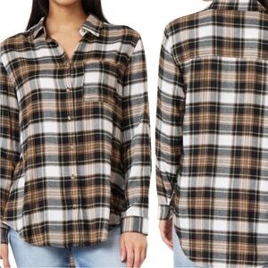 C&C California Plaid Flannel Button Front Shirt size S Black White & Tan